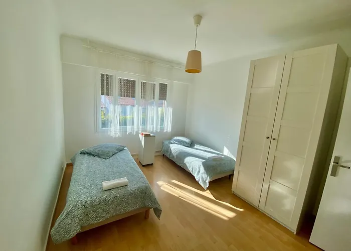 Grand 3 Pièces Avec Parking à Cimiez Appartement *