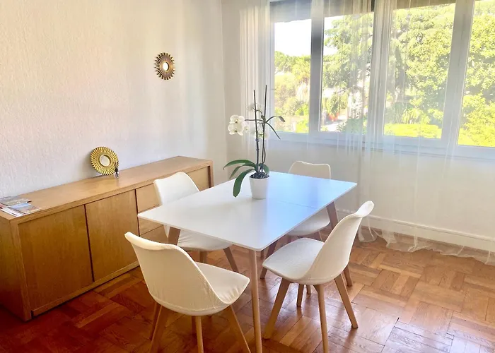 Grand 3 Pièces Avec Parking à Cimiez Appartement *